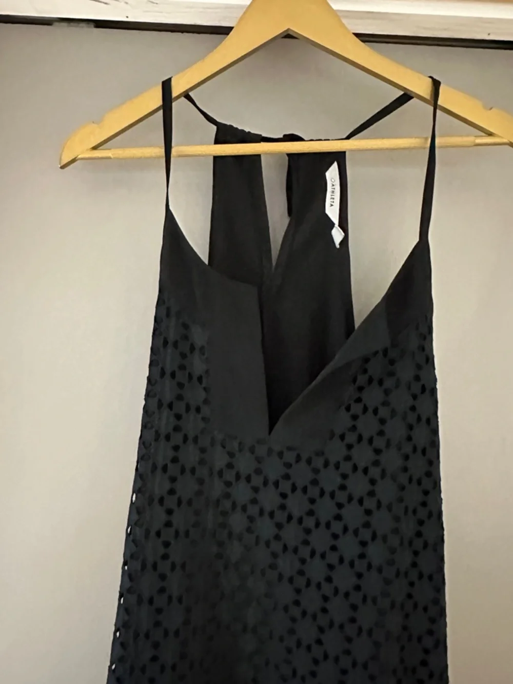 Athleta Black Eyelet Lace Halter Tank Top Women’s Spaghetti Strap Tie Back - Picture 4 of 7